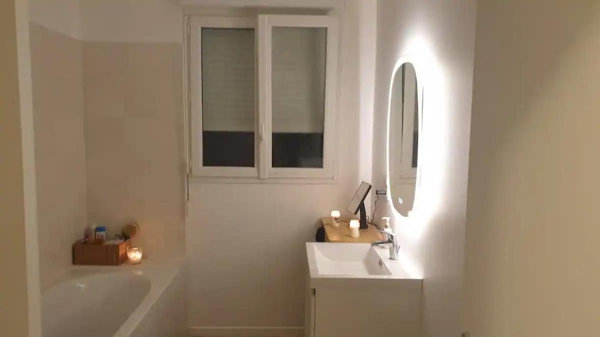 Chambre Calme Dans Une Maison Neuve Avec Jardin Billere Luaran gambar